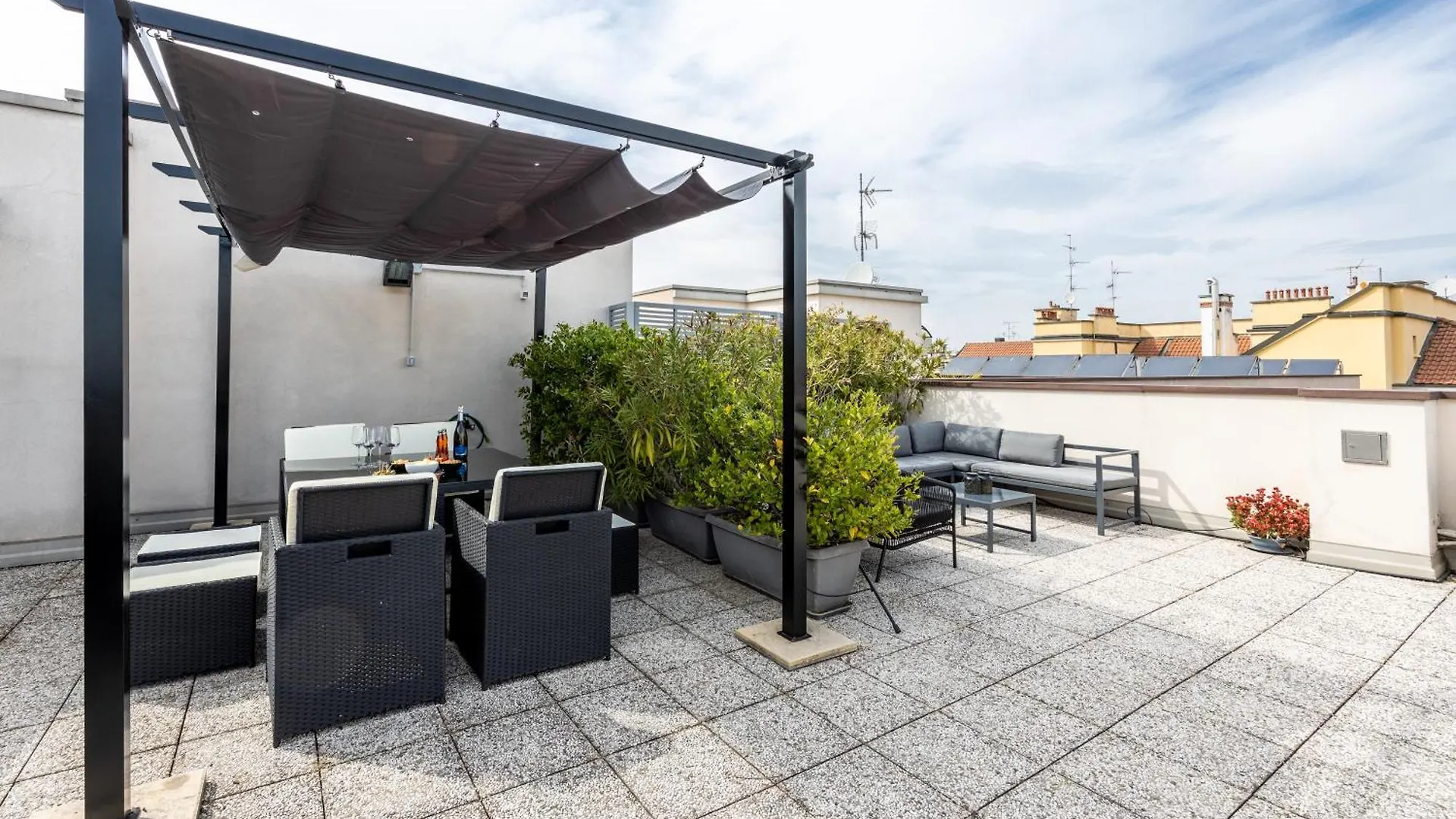 Apartamento Bocconi'S Nest - Close To Duomo With Terrace Milán