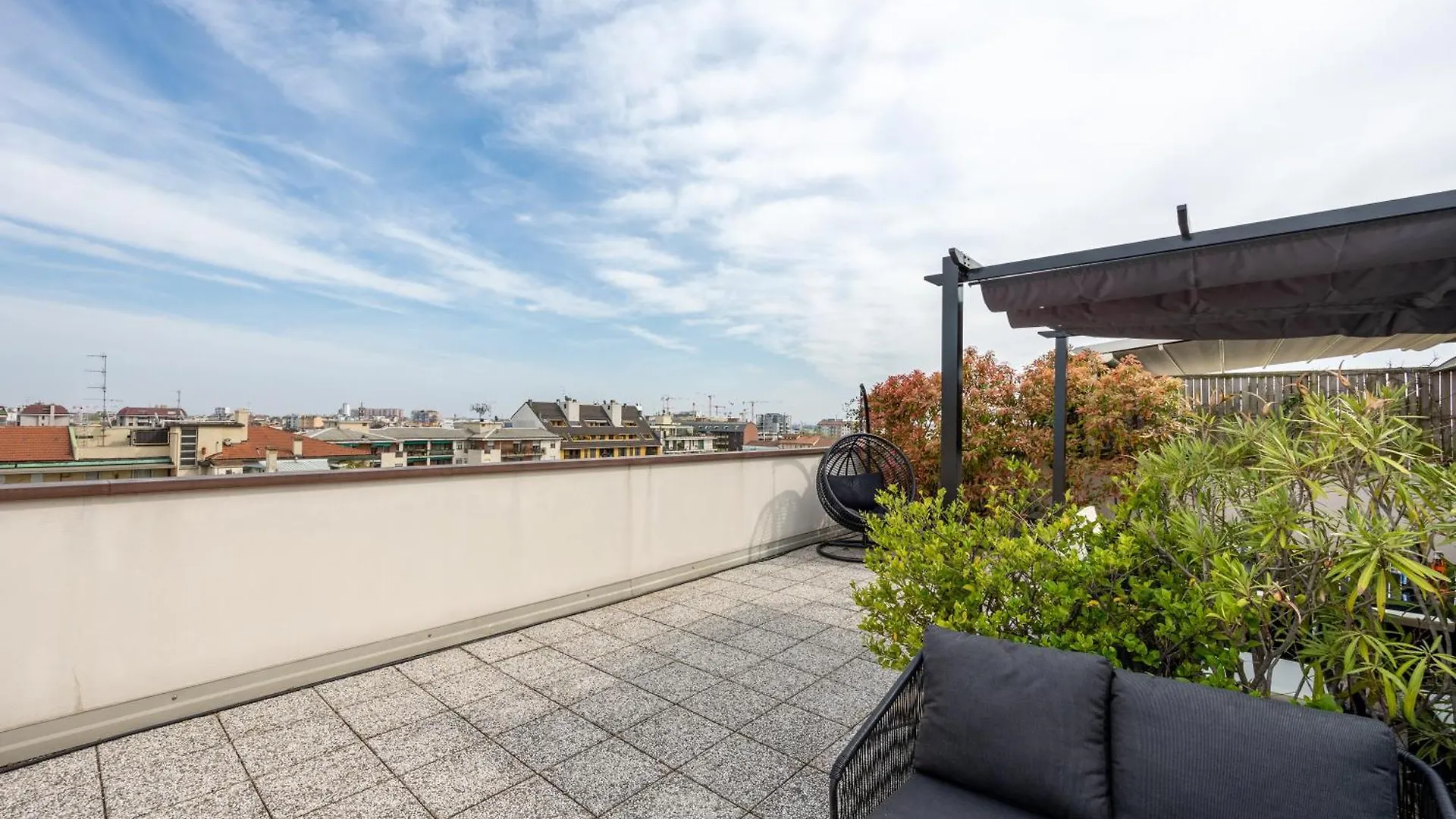 Bocconi'S Nest - Close To Duomo With Terrace Milán 0*,